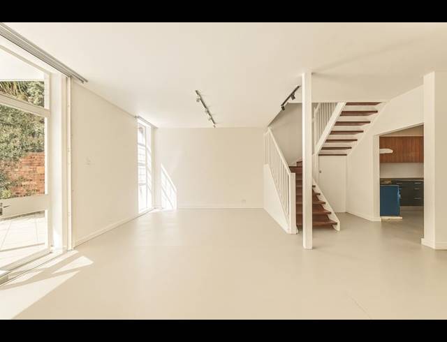 3 BEDROOM DUPLEX FOR SALE IN HYDE PARK